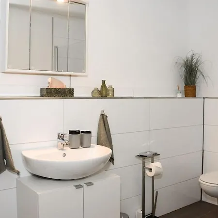 Apartment 40qm Wohlfuehl-apartment Im Gruenen Mit Sorglospaket Wuppertal